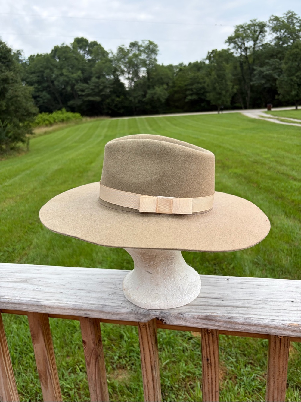 Twister Men's Felt Sand Cowboy Hat Size Medium 100% Wool Made In Mexico